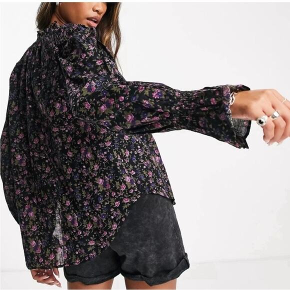 Free People Meant to Be Black Purple Floral Puff Sleeve Smocked Cotton Blouse S - Picture 3 of 15